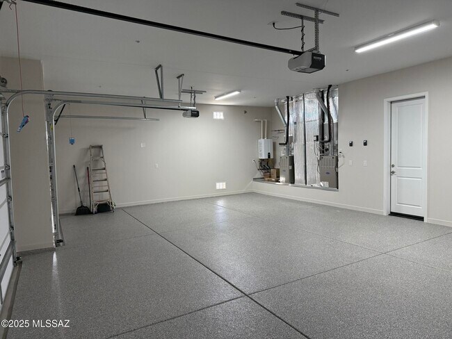 Building Photo - 5981 East Calle Agua Verde