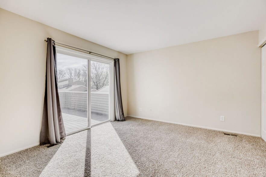 Building Photo - 8466 Everett Way