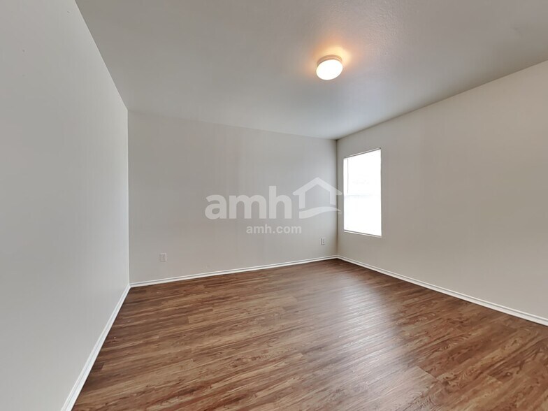 Building Photo - 5216 Lava Rock Dr