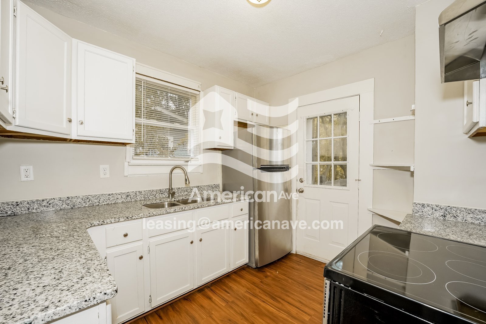 Building Photo - 1383 Hillcrest St