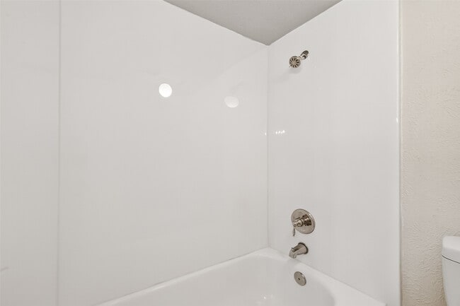 Building Photo - 17421 Ranch Country Rd