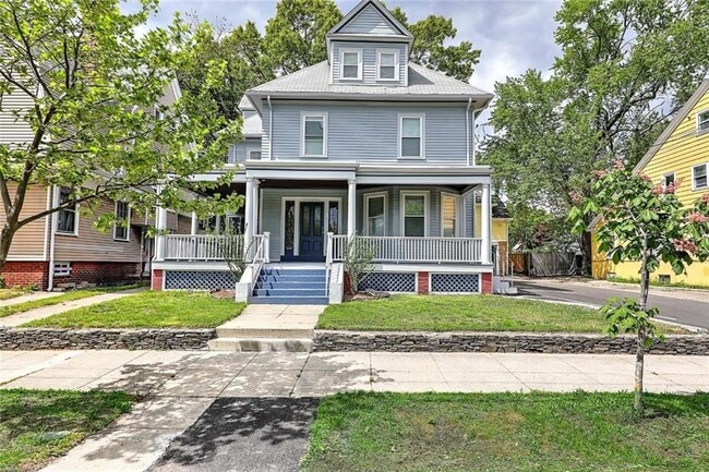 Primary Photo - 195 Ontario St