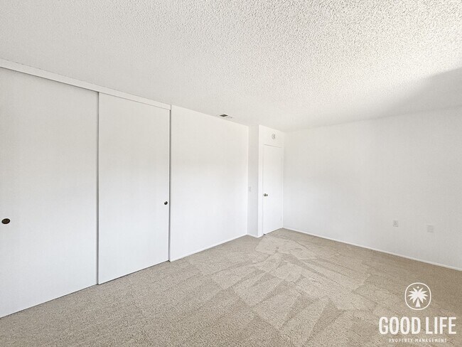 Building Photo - Beautiful 3BD/2BA House in Encanto W/ A/C, W/D, 2-Car Garage, Large Front & Backyard!