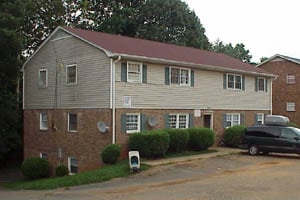 Primary Photo - Olde English Apts