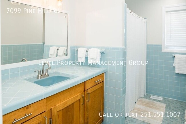 Building Photo - 7099 Pinehill Rd