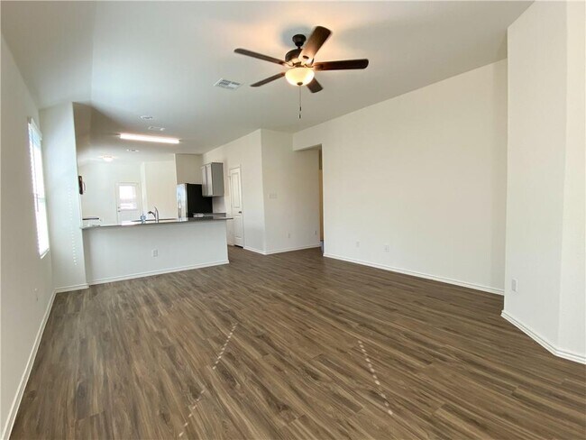 Building Photo - 301 Greatest Gift Wy