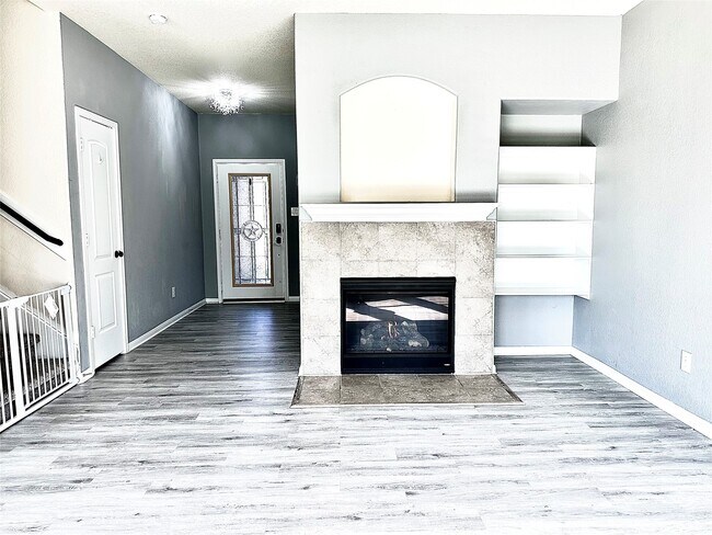 Building Photo - 15218 Loys Coves Ct