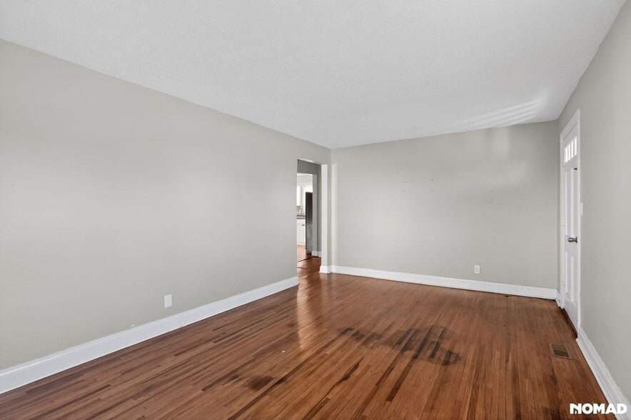 Building Photo - 4335 Cavelle Ave