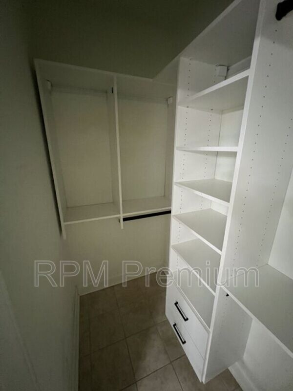 Building Photo - 8429 Florida Blvd