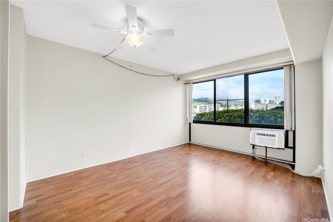 Building Photo - Marco Polo | Renovated 1 Bedroom, 1 Bath, 1 Parking | $2,500/Month