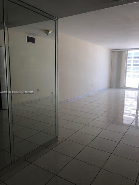 Building Photo - 5825 Collins Ave