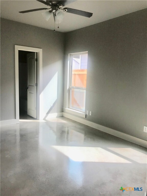 Building Photo - 2037 N Ranch Estates Blvd