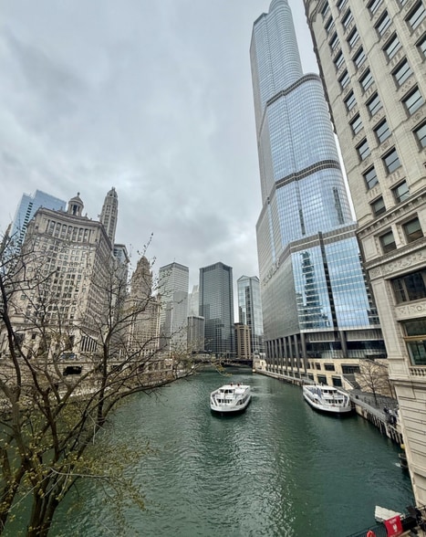 Building Photo - 405 N Wabash Ave