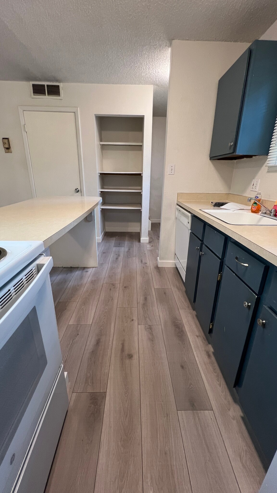 Building Photo - 3000 Colorado Ave