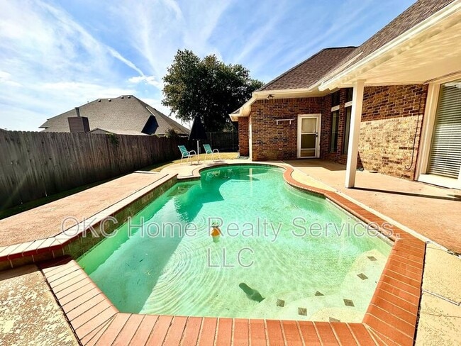 Building Photo - 4232 NW 144th St