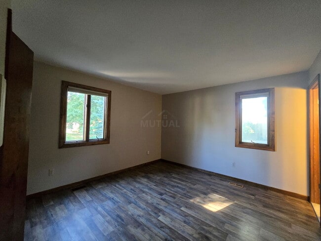 Building Photo - 1855 Luneta Ct