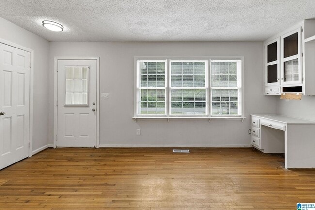 Building Photo - 2344 3rd Way NE