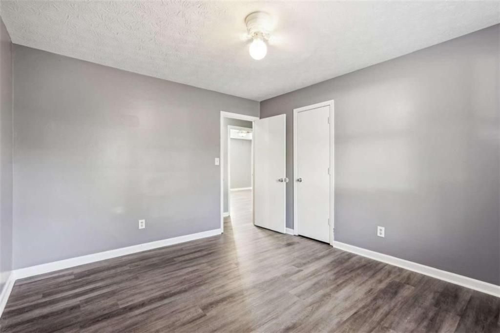 Building Photo - 1076 Westwood Pl SW