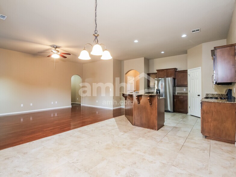 Building Photo - 9041 East 138th St S