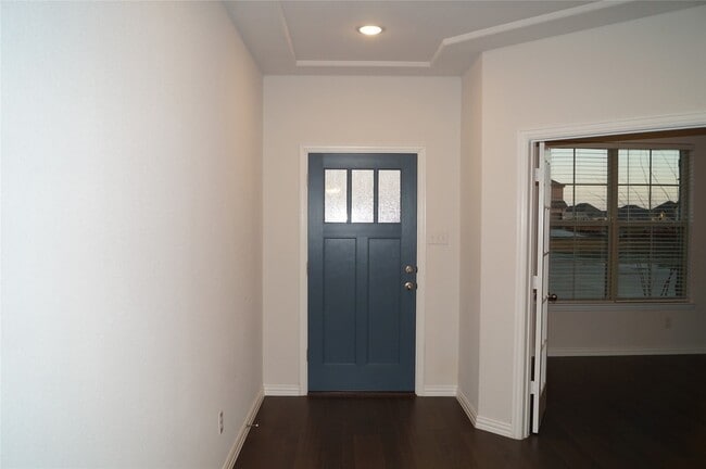 Building Photo - 2056 Meliana Dr