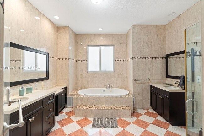 Building Photo - 16601 SW 87th Ct