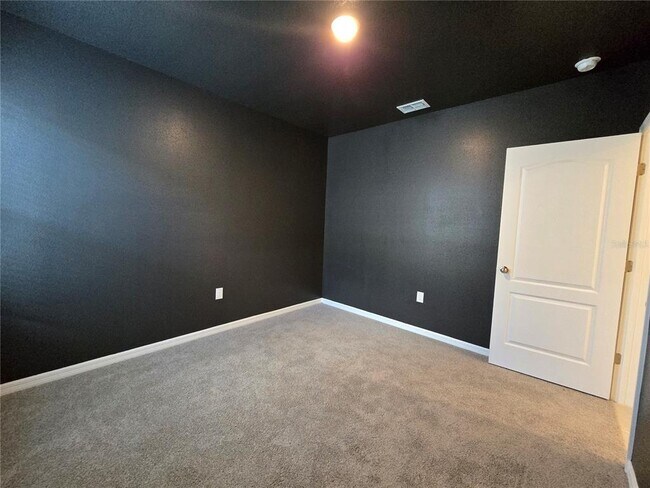 Building Photo - 5002 Foxglove Cir