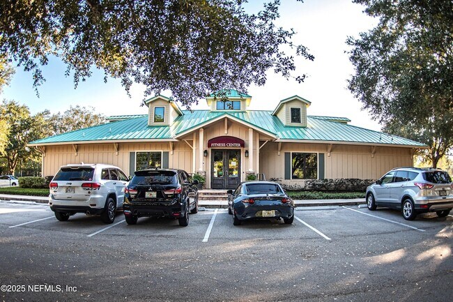 Building Photo - 212 Island Green Dr