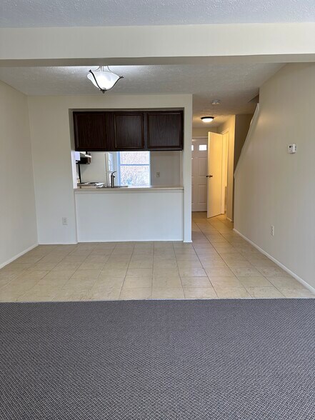 Building Photo - 6005 Black Oak Dr