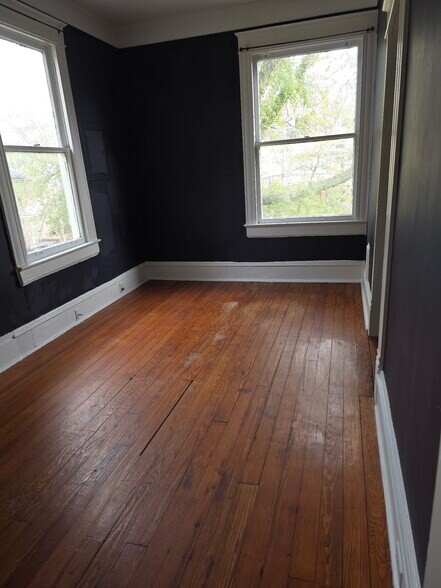 Bedroom1 - 114 S 5th Ave