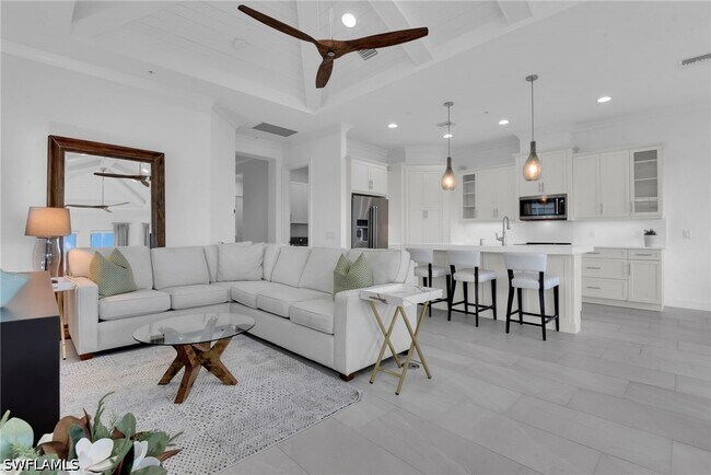 Building Photo - 6585 Dominica Dr