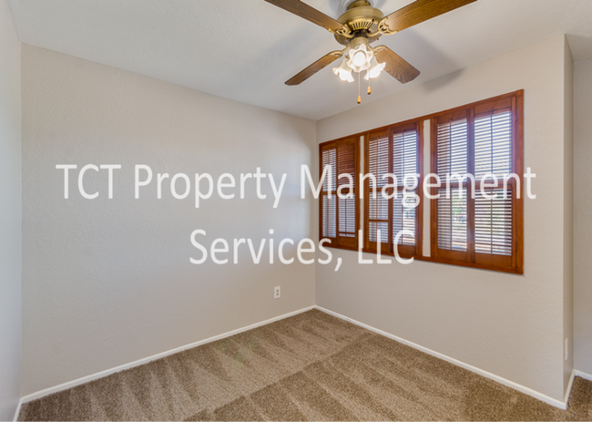 Building Photo - Updated 2 bedroom in Tempe!