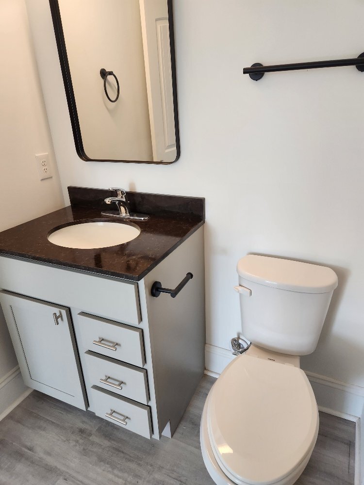 Building Photo - 2 Grove St