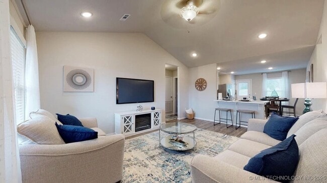 Building Photo - 16405 S 87th E Ave