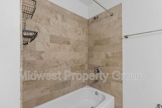 Building Photo - 4244 Chouteau Ave