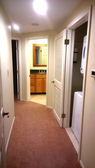 Hallway - 420 N Spaulding Ave