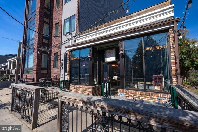 Building Photo - 4840 New Hampshire Ave NW
