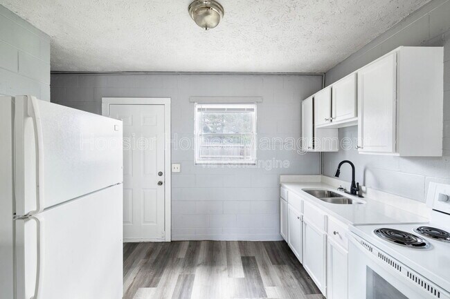 Building Photo - 1254 W 23rd St