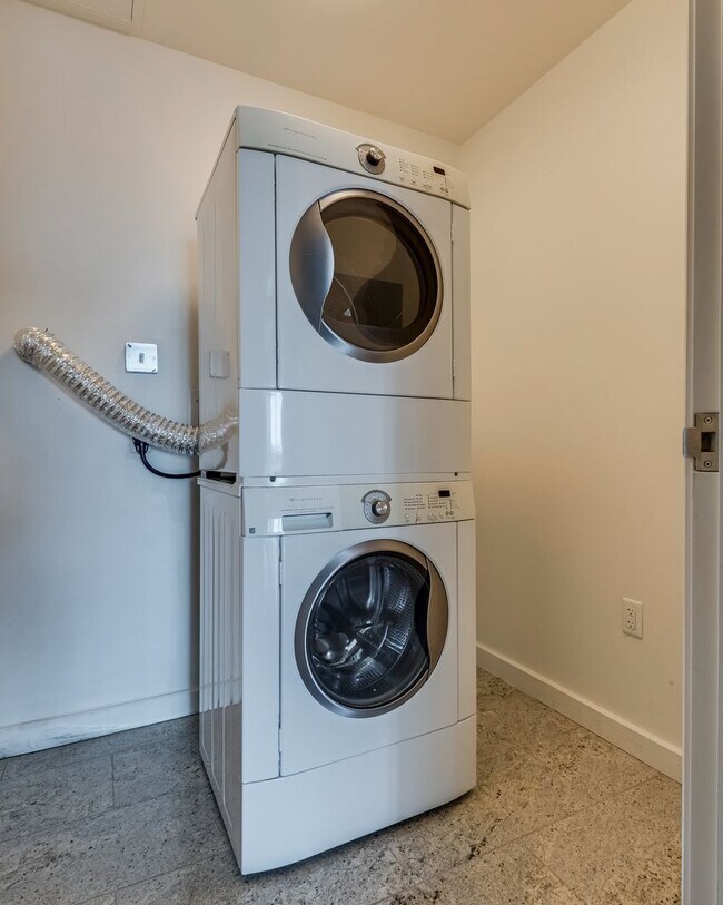 Building Photo - The Martin 1607-City/Strip Views from this Stunning 2Bd/2Ba Residence