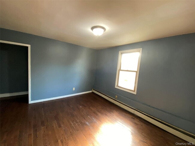 Building Photo - 31 Clark St