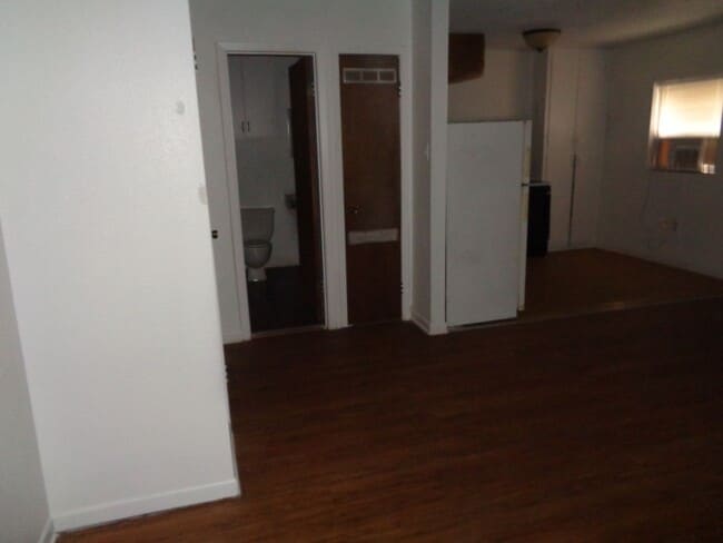 Building Photo - Studio Apartment Near ACU