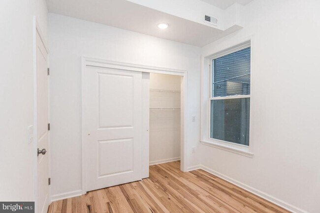 Building Photo - 315 N Preston St