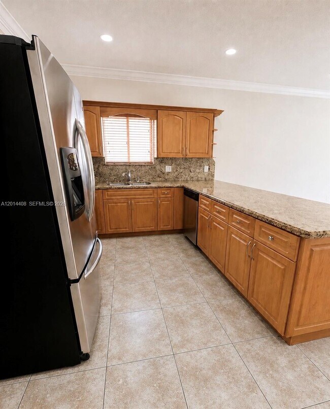 Building Photo - 16347 NW 88th Pl