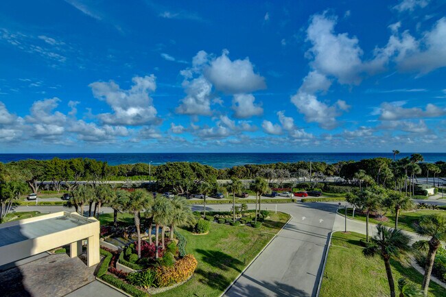 Building Photo - 4301 N Ocean Blvd