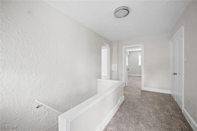 Building Photo - 1047 Hillstone Rd