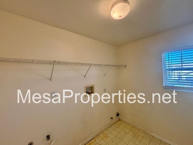 Building Photo - 7440 Freeport Cir