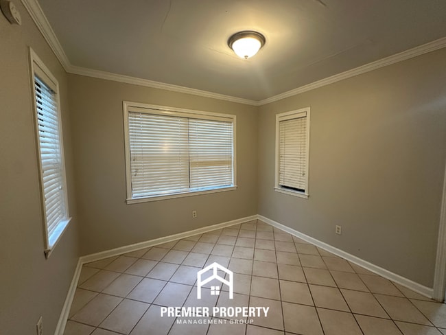 Building Photo - Spacious 4BR Cordova Home with Hardwood Floors, Fireplace & Fenced Yard