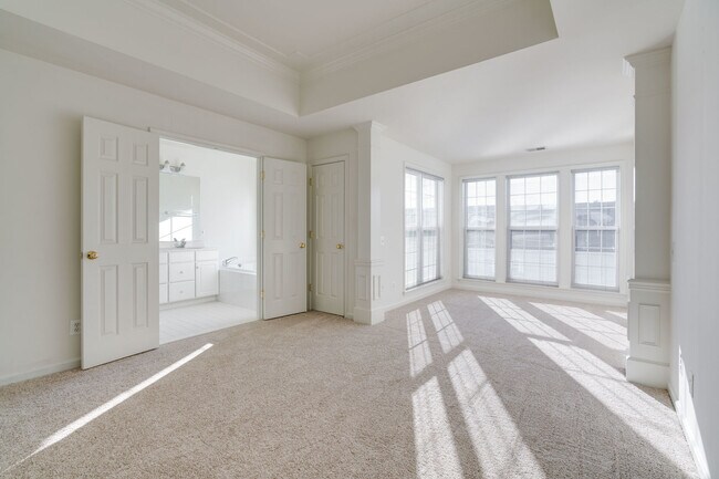 Building Photo - 6327 Dunn Ct