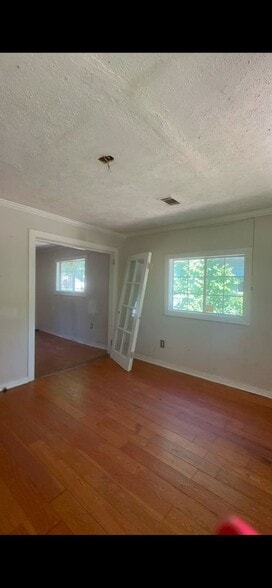 Building Photo - 1004 Lanier Ave