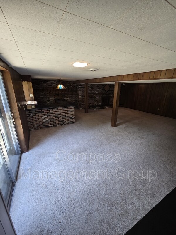 Building Photo - 3109 Dekalb Dr SW