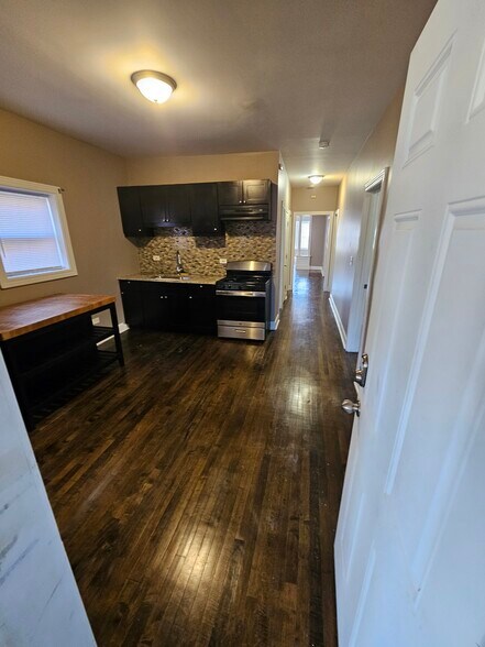 Building Photo - 8539 S Colfax Ave